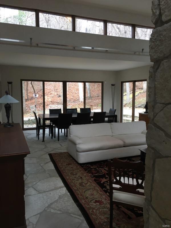 Sugar Creek Manor - Residential