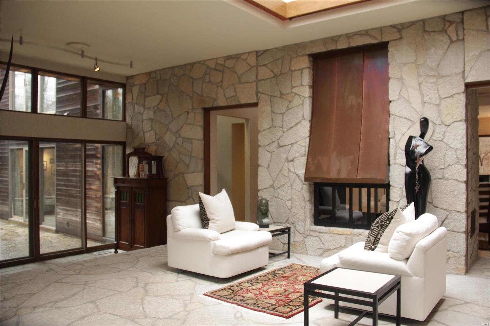 Sugar Creek Manor - Residential