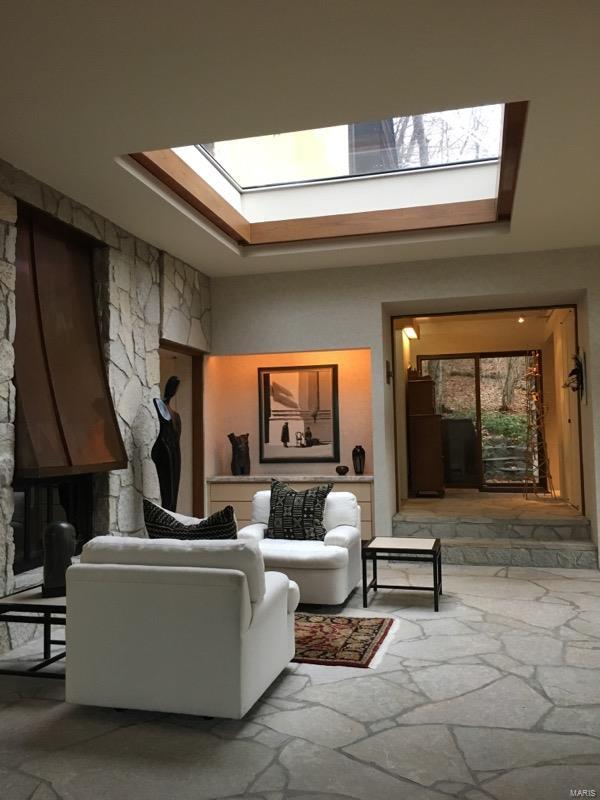 Sugar Creek Manor - Residential