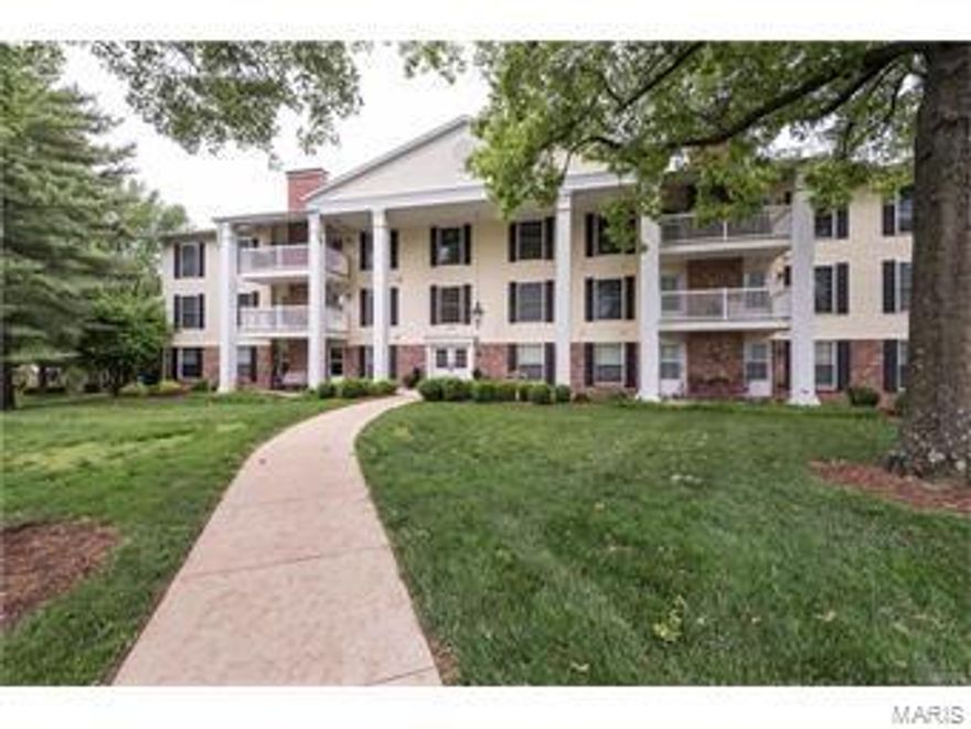 Welcome to your carefree living headquarters.  This unit is the newest remodeled building (2008) featuring secured entry, common living areas and garage parking with elevator.  Almost 3000 sq. ft., open floor plan with updates galore.  4 Bedroom 3 full bath on one convenient level.  3rd floor with no one above you.  A must see.  Come enjoy the peaceful park-like setting of Brandywine with lake, pool and clubhouse.  Convenient location with access to shopping, dining and Hwy 40. Location: Upper Level