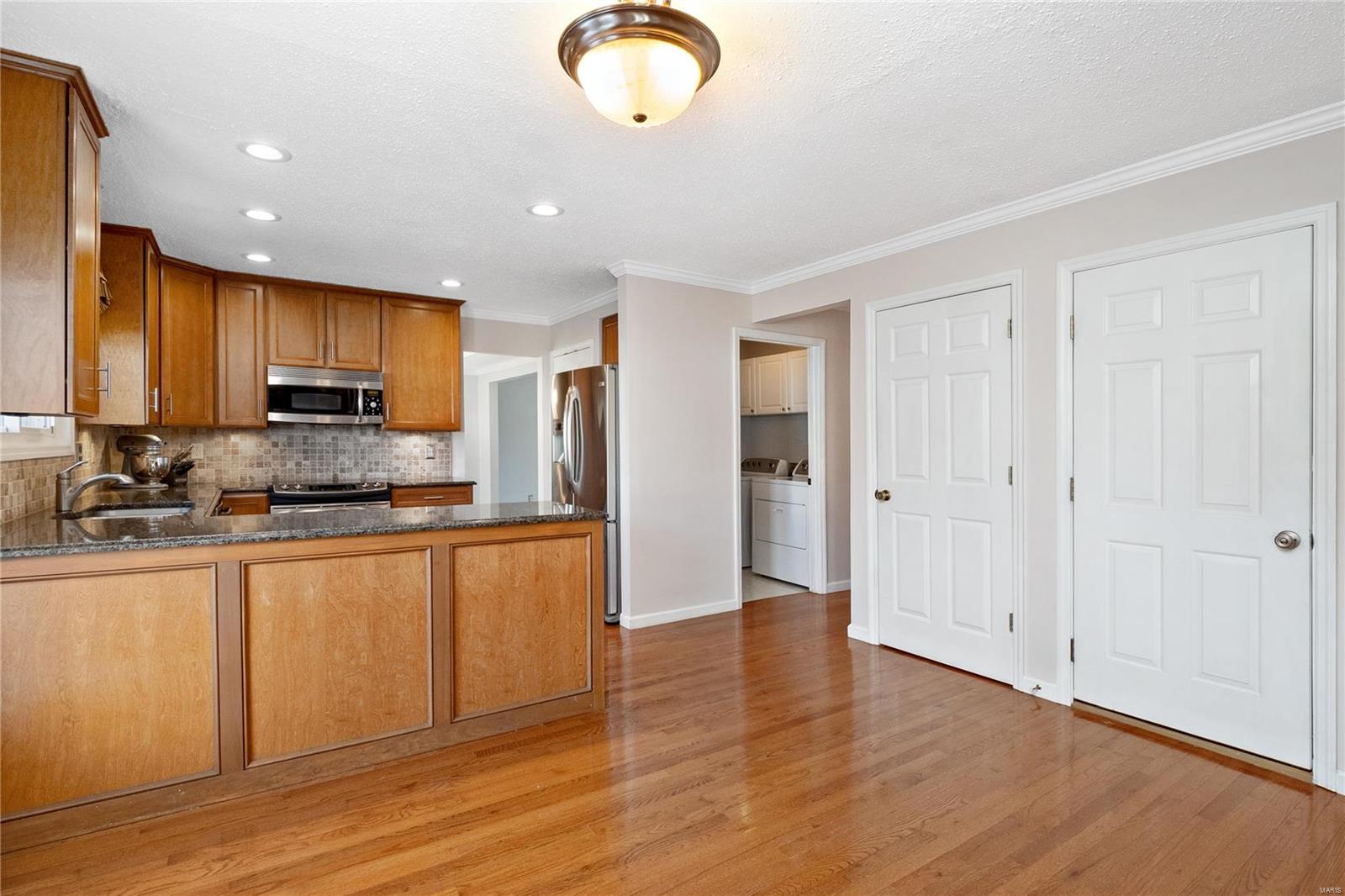 Hanover Manor - Residential