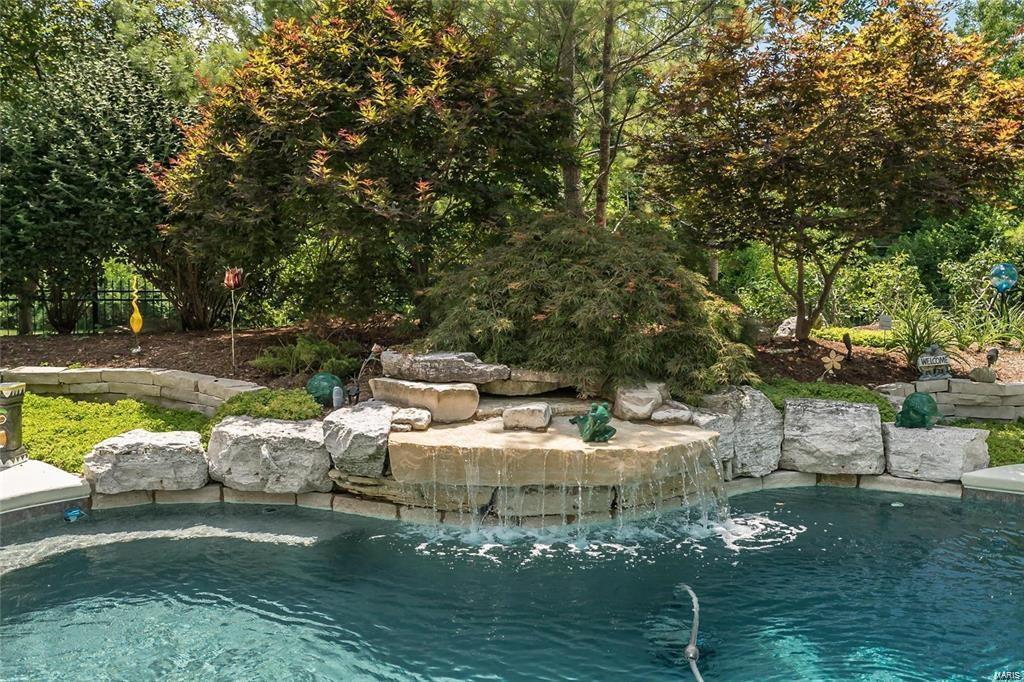 Ladue Meadows 2 - Residential