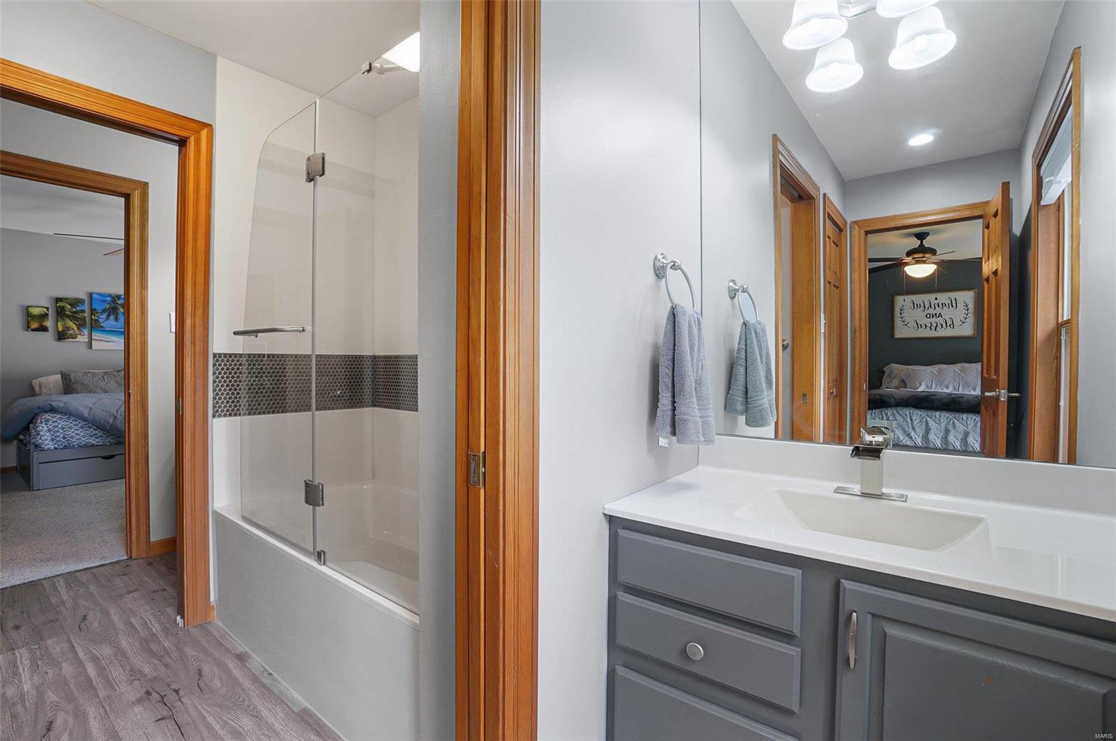 Carverview Manor - Residential