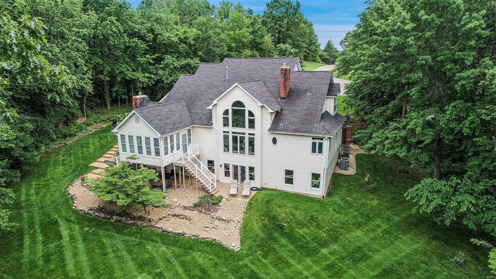 Carverview Manor - Residential