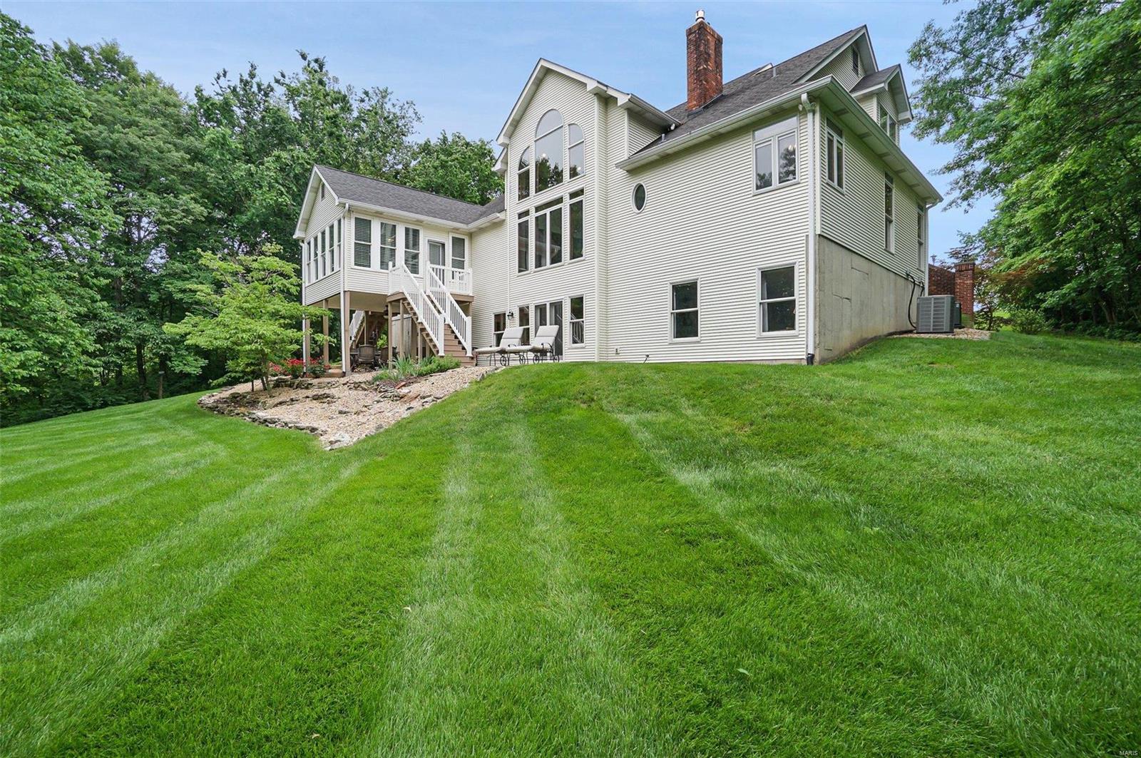 Carverview Manor - Residential