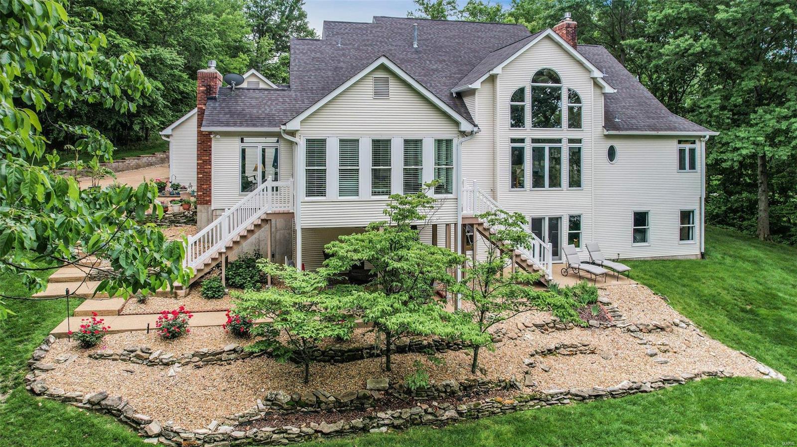 Carverview Manor - Residential