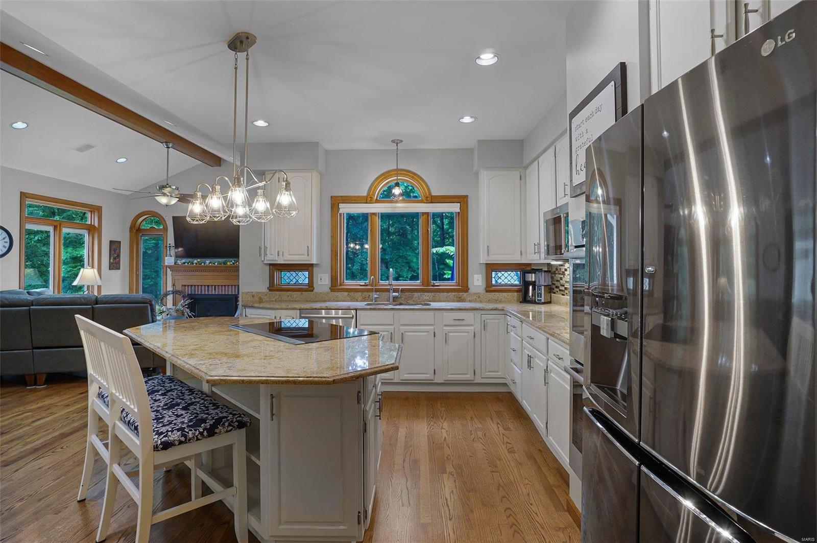 Carverview Manor - Residential