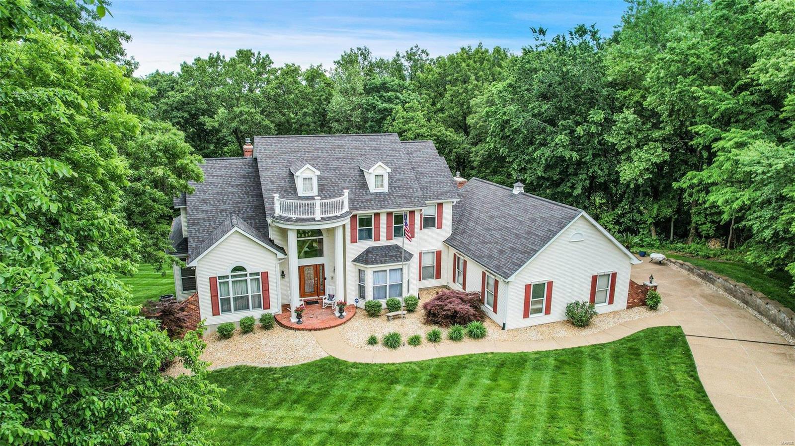 Carverview Manor - Residential