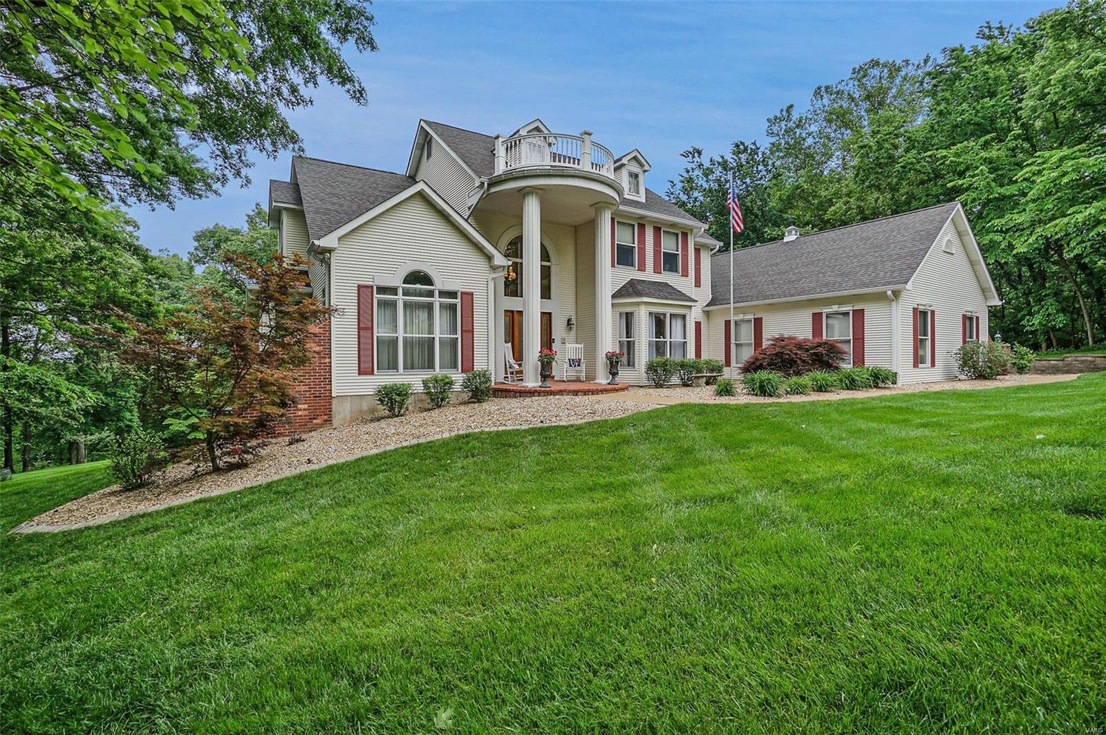 Carverview Manor - Residential