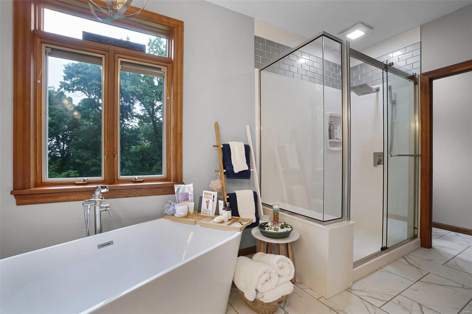 Carverview Manor - Residential