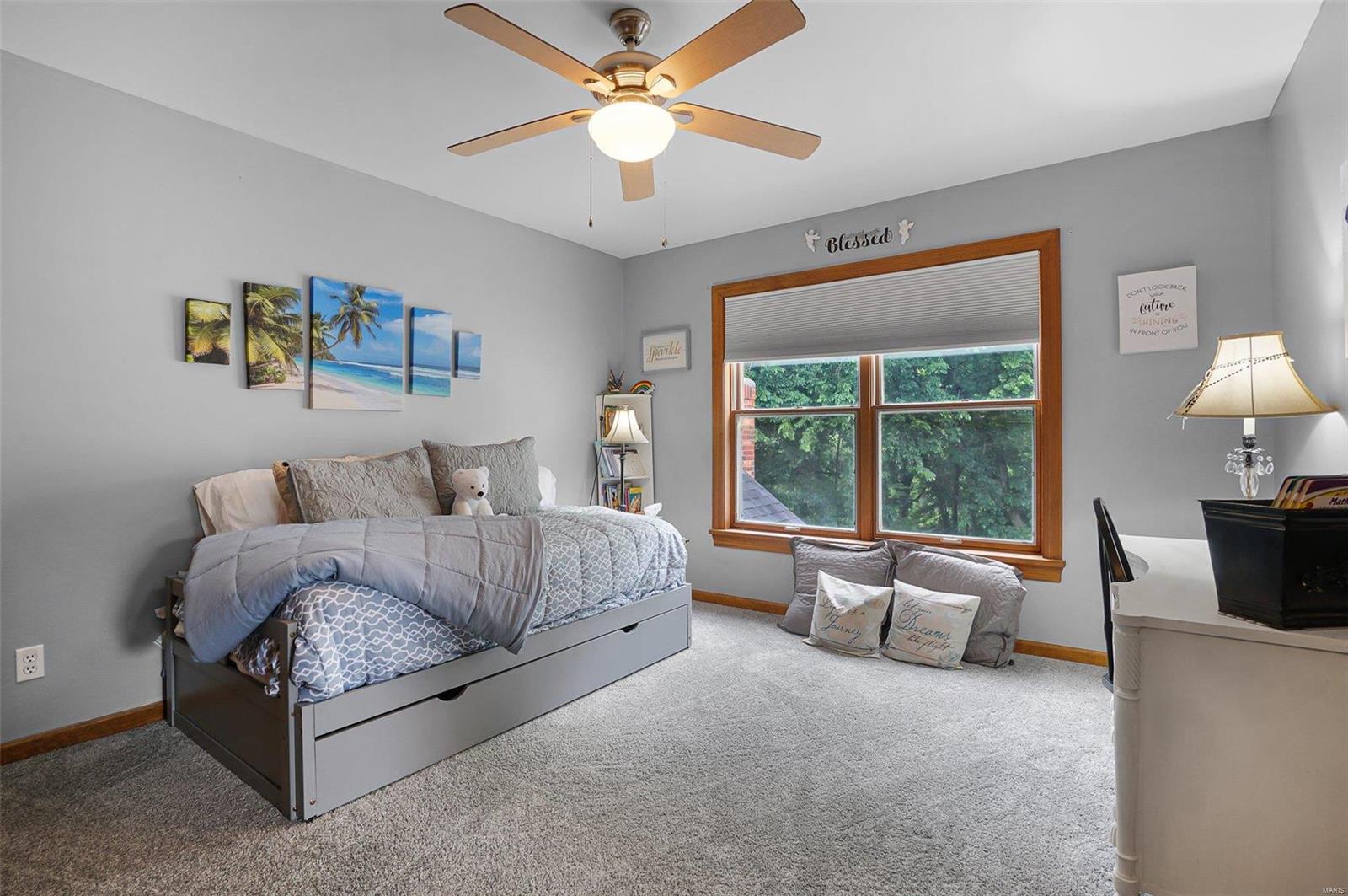 Carverview Manor - Residential