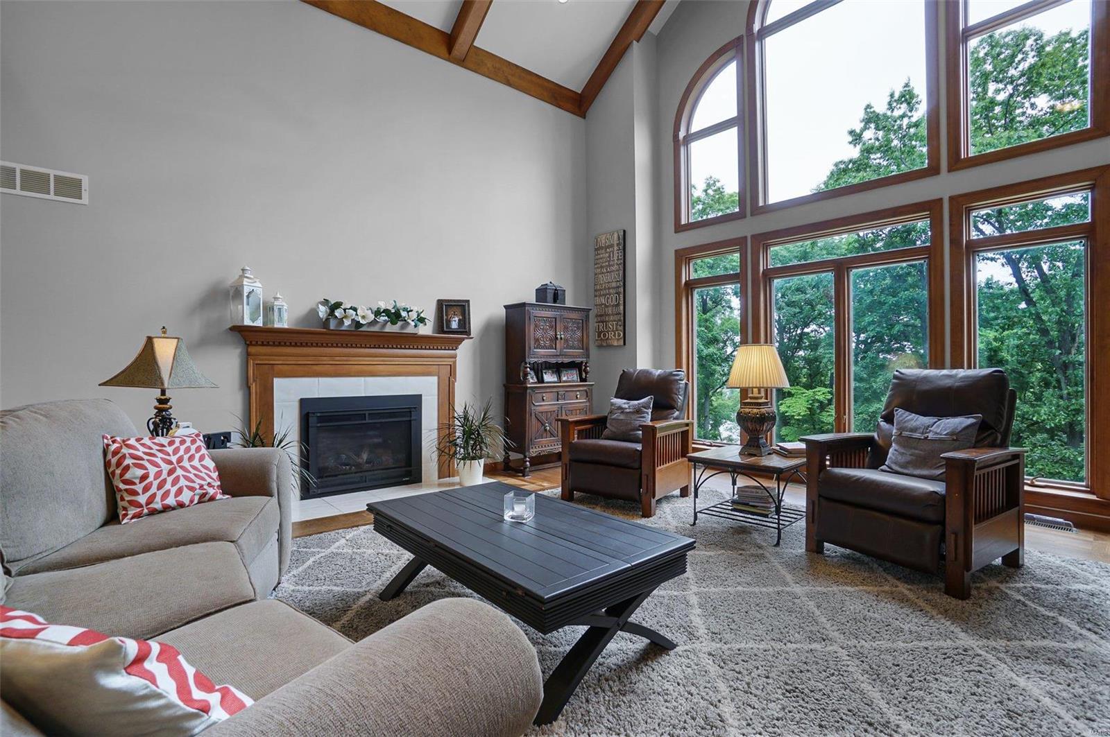 Carverview Manor - Residential