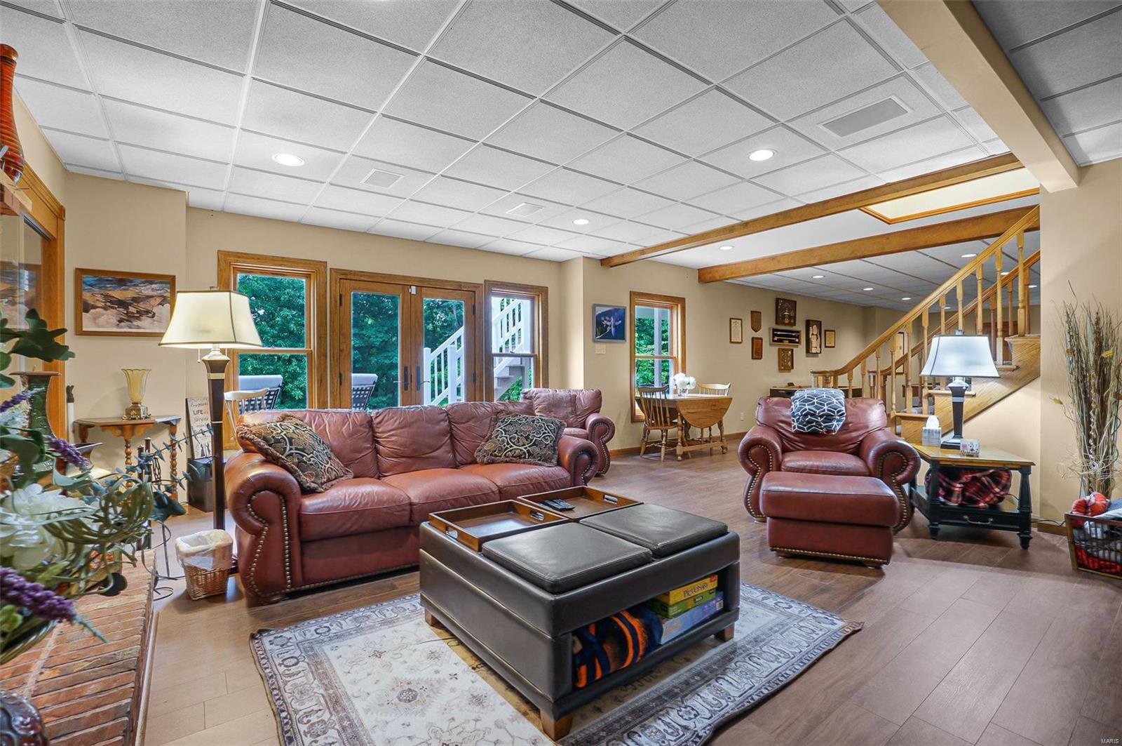 Carverview Manor - Residential