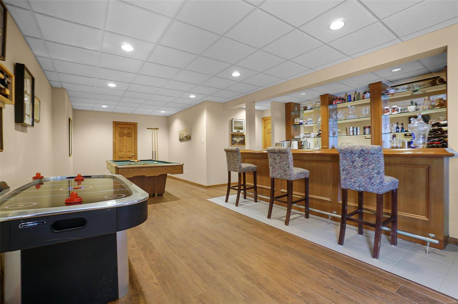 Carverview Manor - Residential