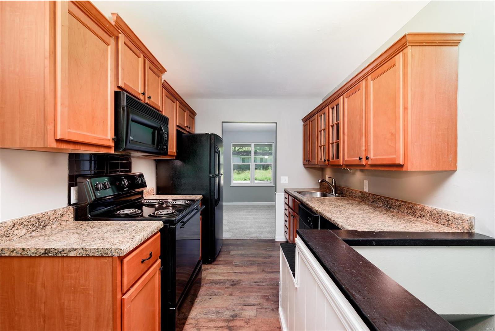 Hathaway Manor 16 - Residential