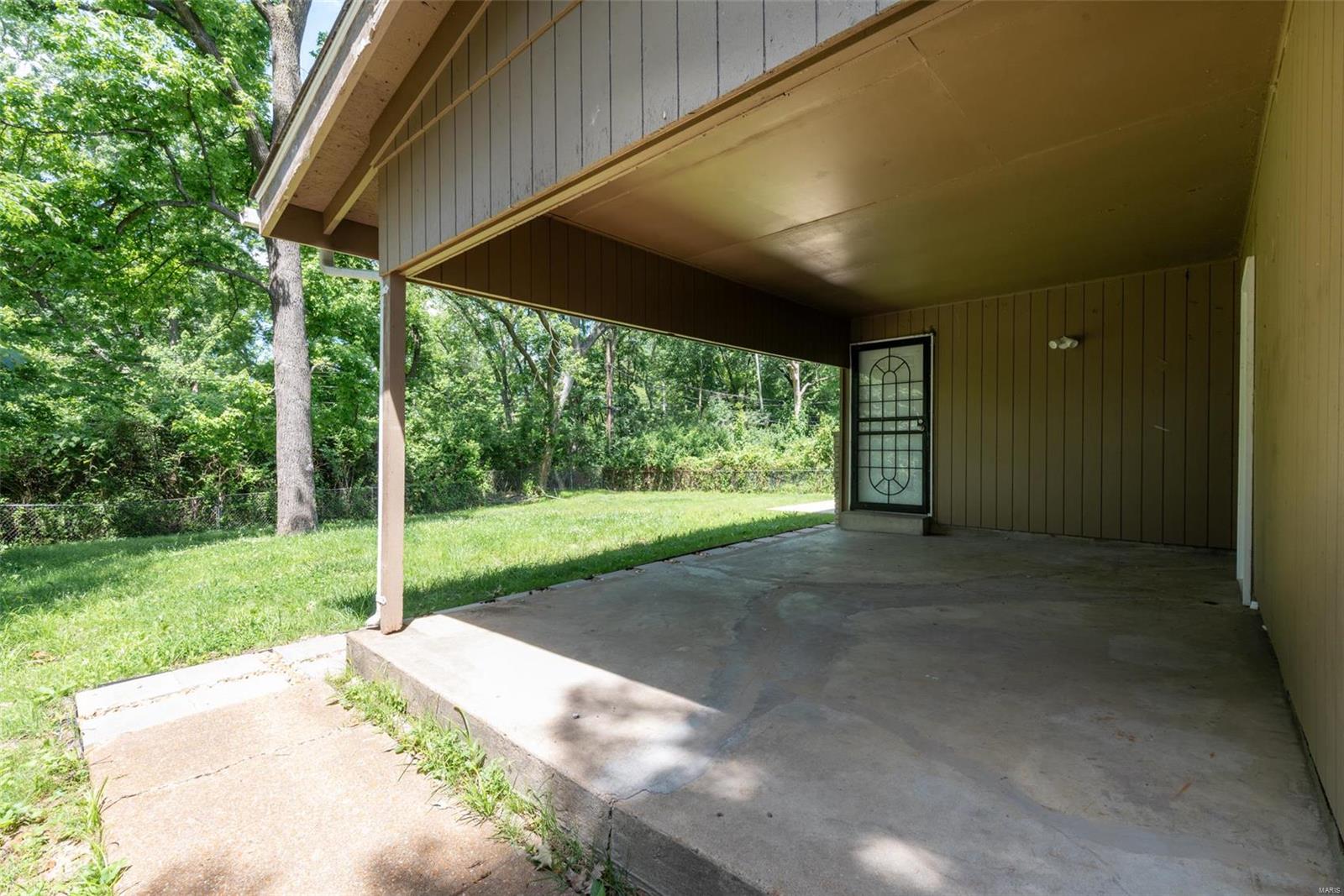 Hathaway Manor 16 - Residential