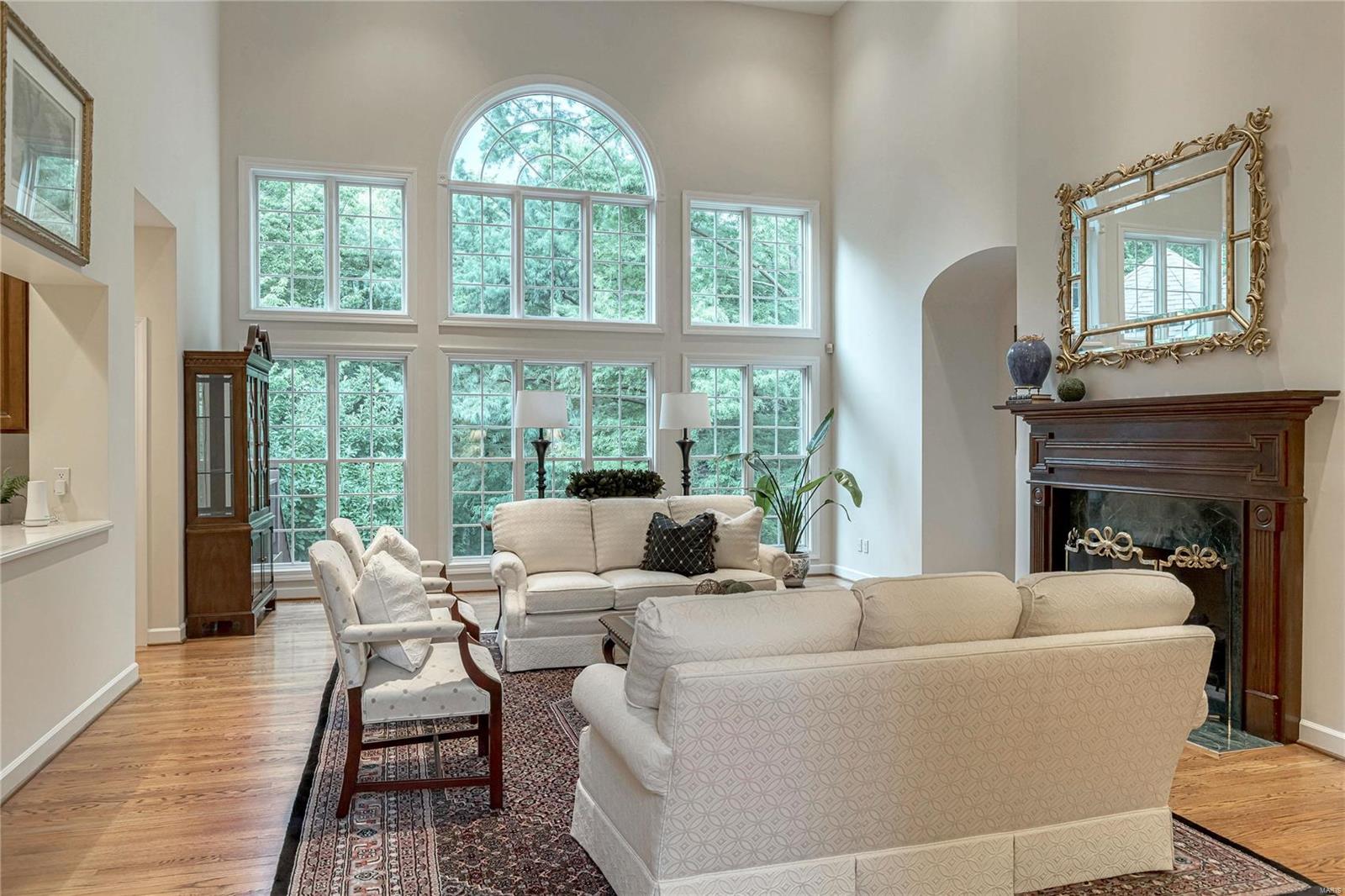 Manderleigh Of Town & Country One - Residential