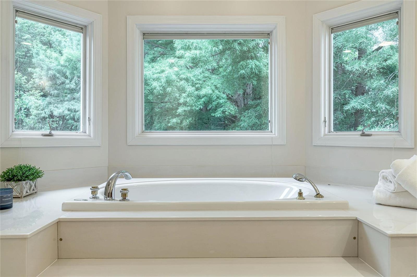 Manderleigh Of Town & Country One - Residential