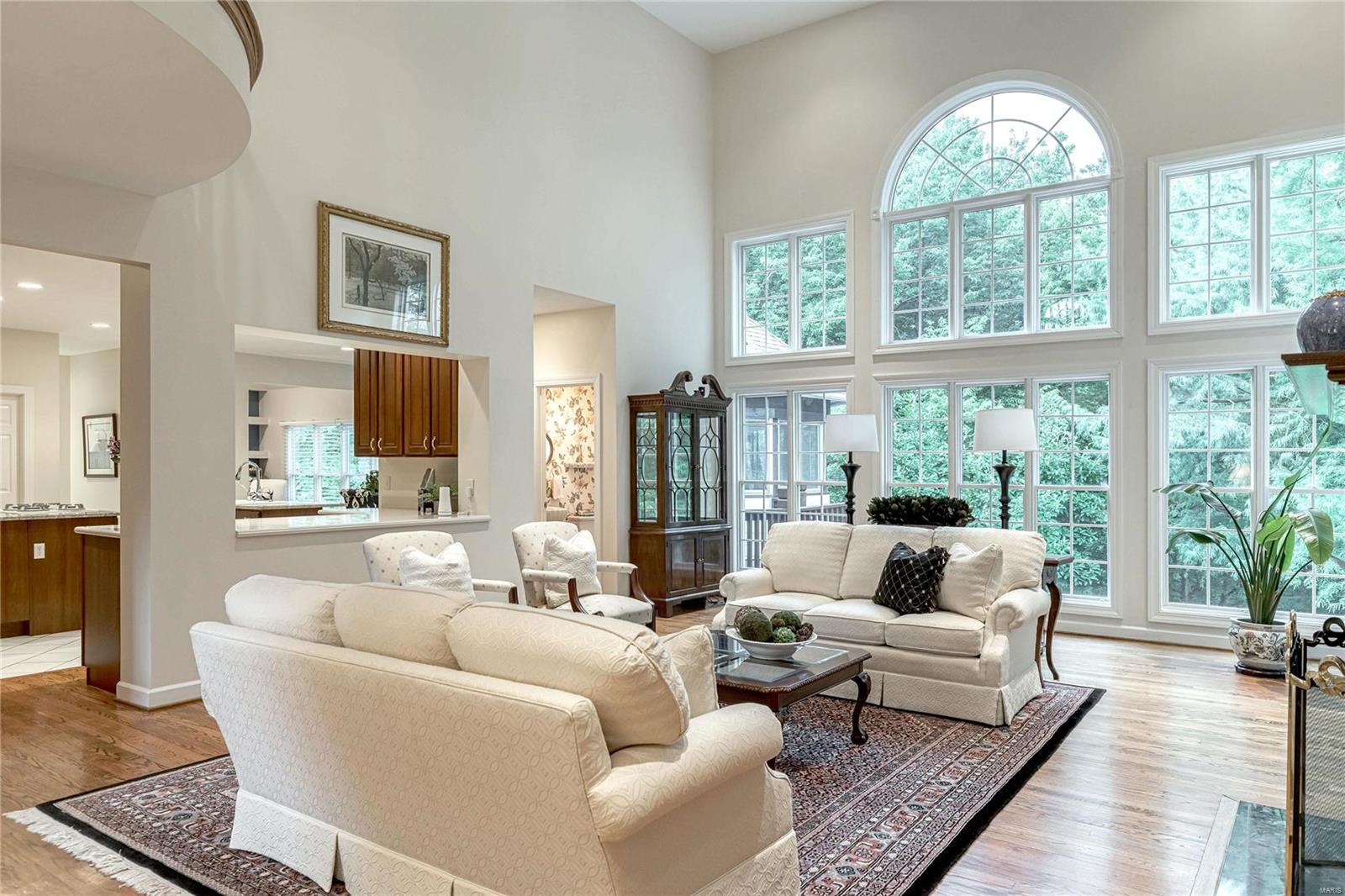 Manderleigh Of Town & Country One - Residential