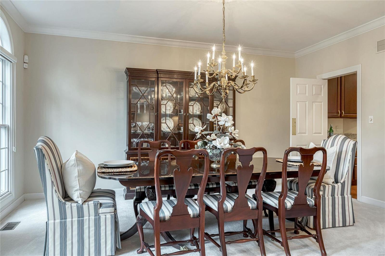 Manderleigh Of Town & Country One - Residential