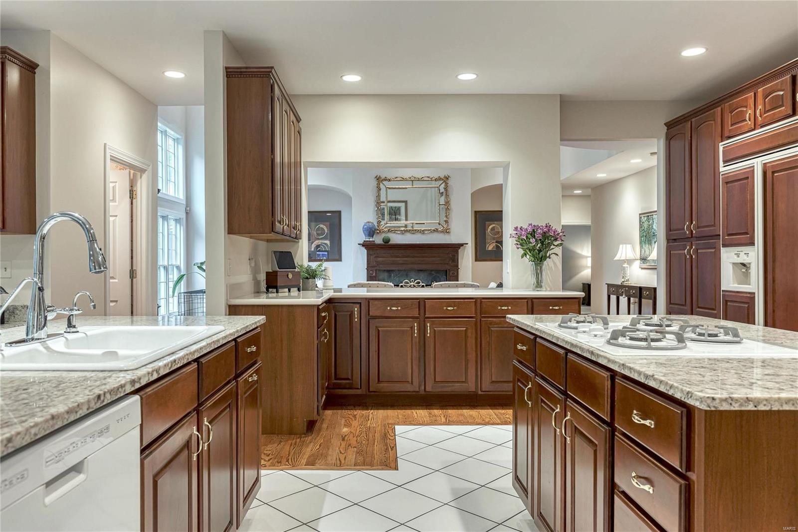 Manderleigh Of Town & Country One - Residential