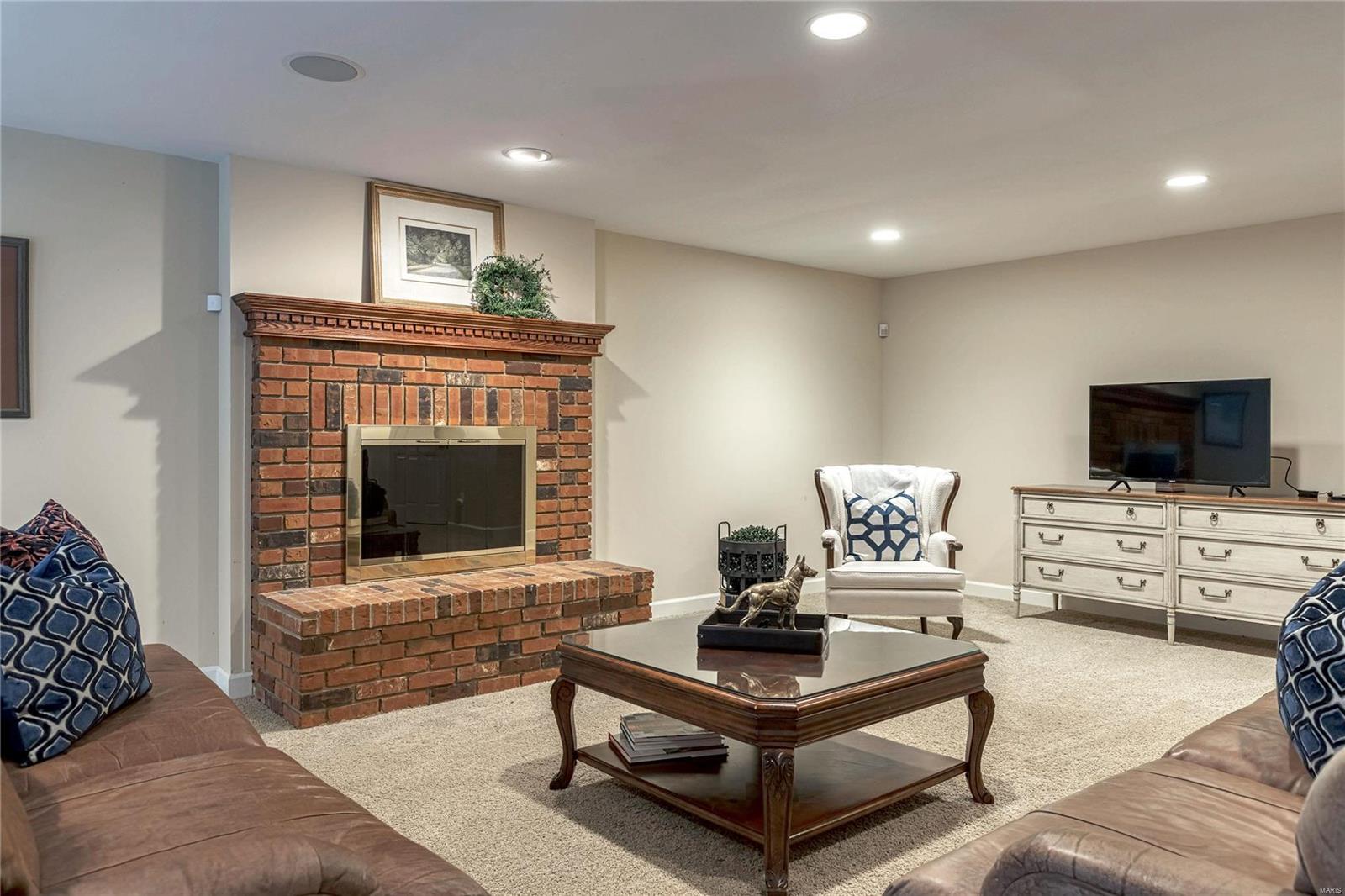 Manderleigh Of Town & Country One - Residential