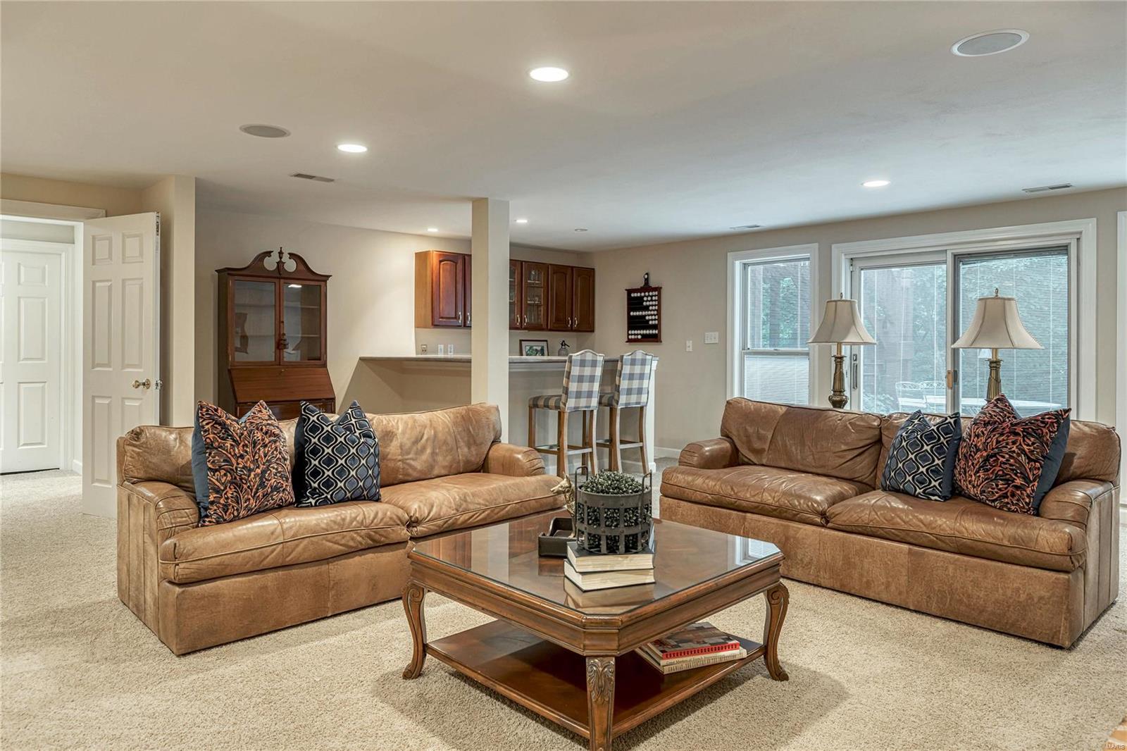 Manderleigh Of Town & Country One - Residential