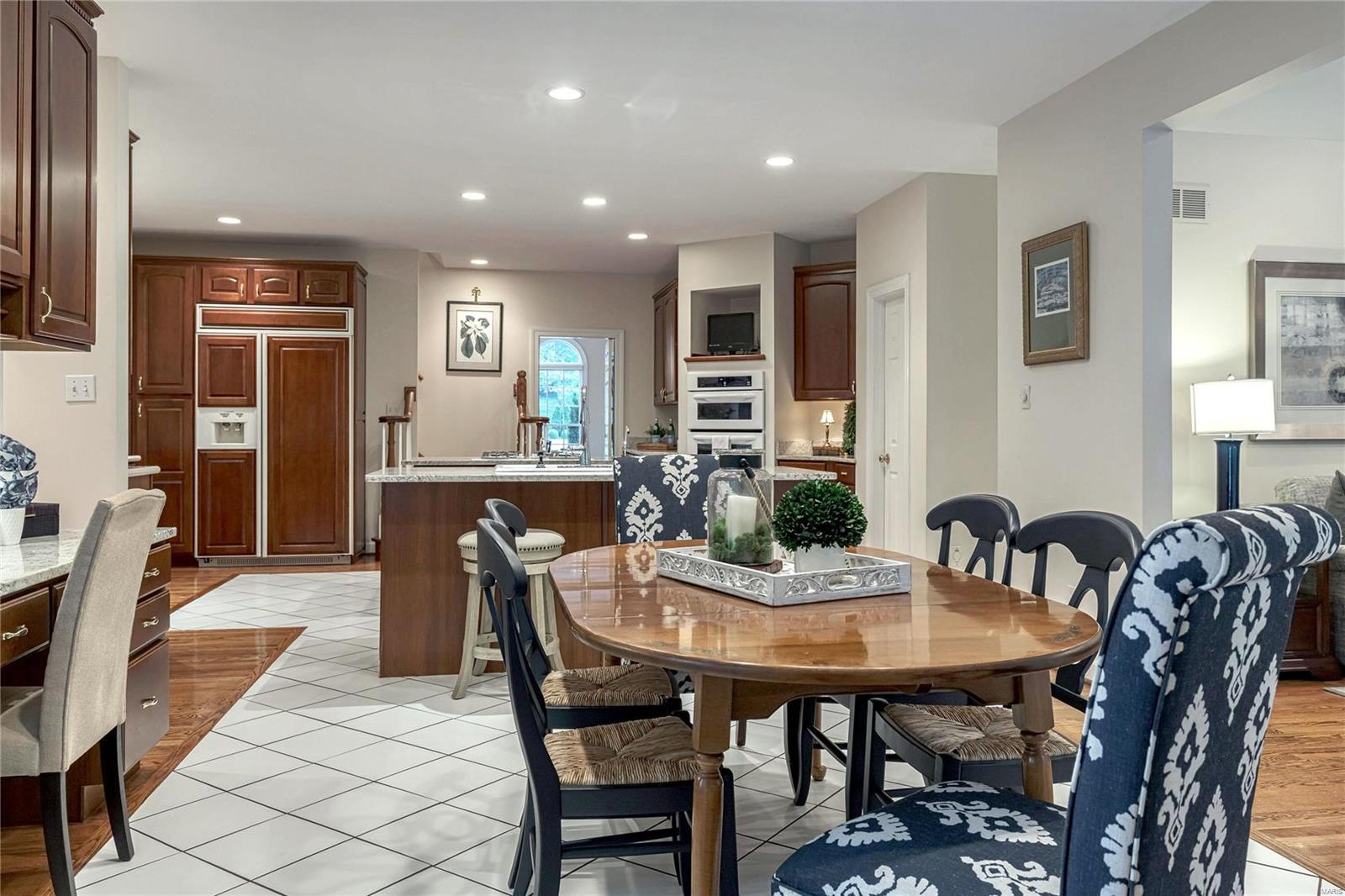 Manderleigh Of Town & Country One - Residential