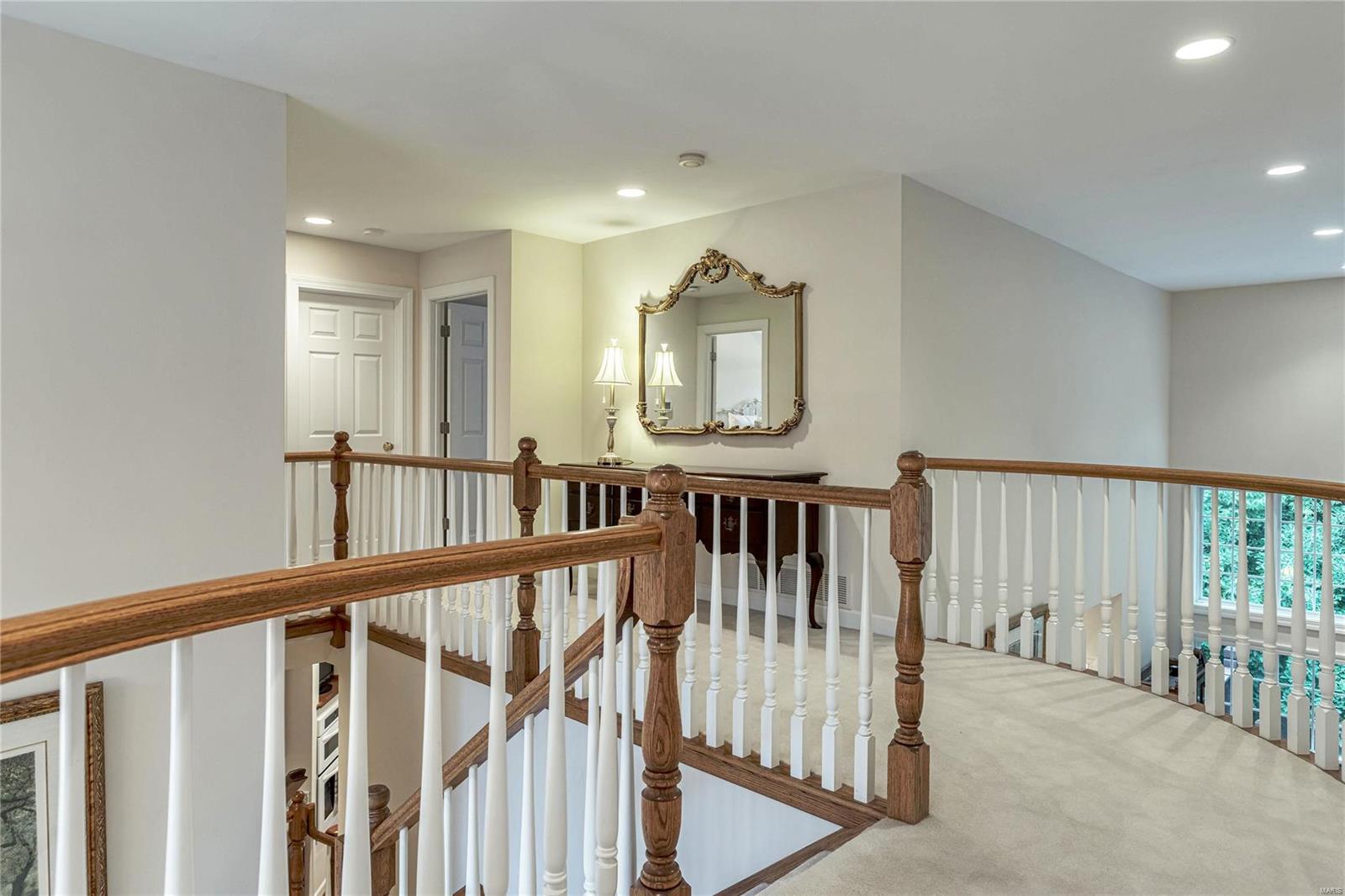 Manderleigh Of Town & Country One - Residential