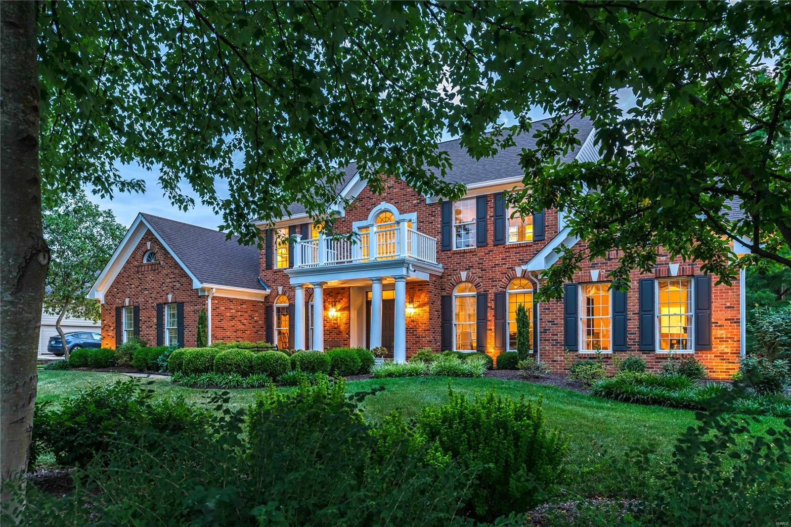 Manderleigh Of Town & Country One - Residential