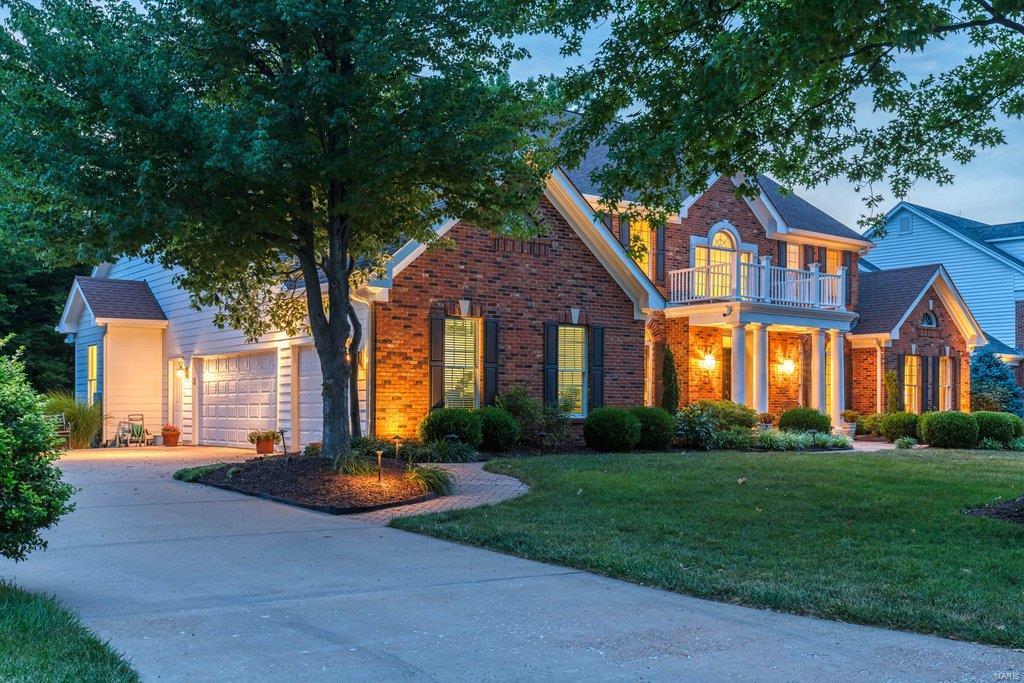 Manderleigh Of Town & Country One - Residential