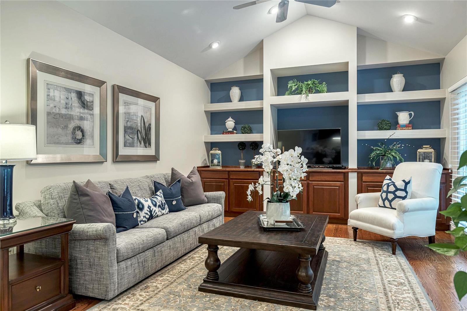 Manderleigh Of Town & Country One - Residential