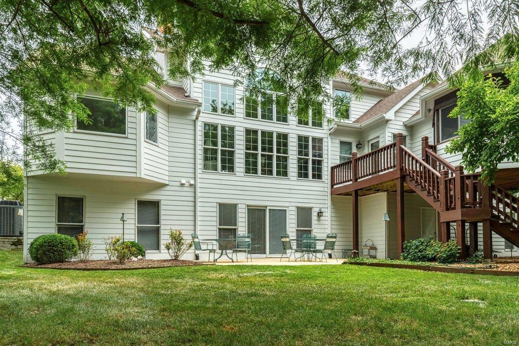 Manderleigh Of Town & Country One - Residential