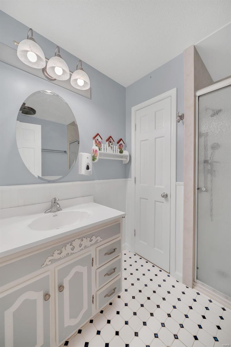Troy, Missouri 63379, United States, 3 Bedrooms Bedrooms, ,3 BathroomsBathrooms,Residential,Pending,112316