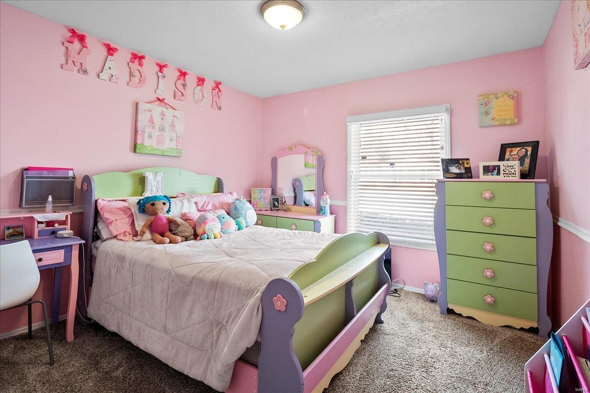 St Louis, Missouri 63146, United States, 4 Bedrooms Bedrooms, ,3 BathroomsBathrooms,Residential,Pending,543