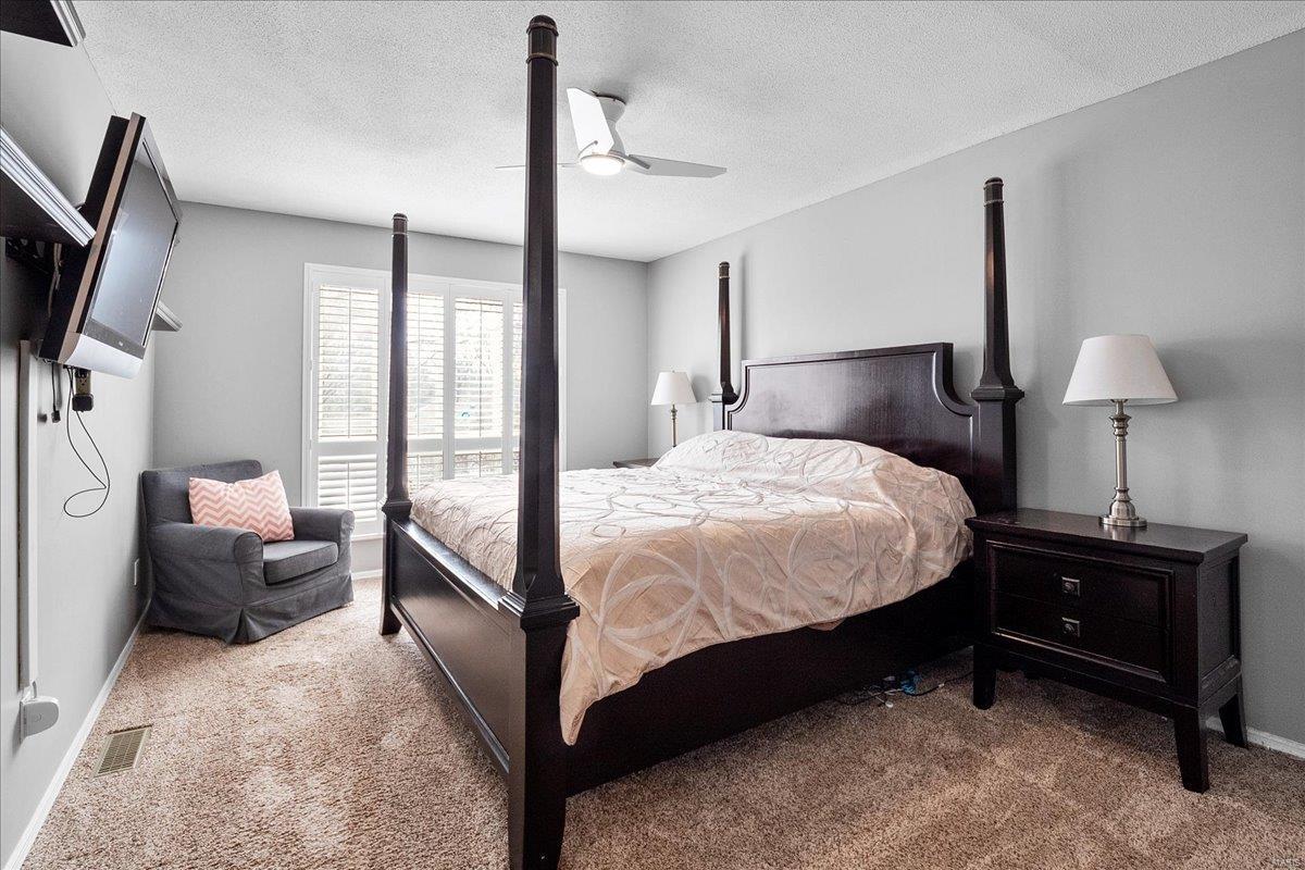 St Louis, Missouri 63146, United States, 4 Bedrooms Bedrooms, ,3 BathroomsBathrooms,Residential,Pending,543