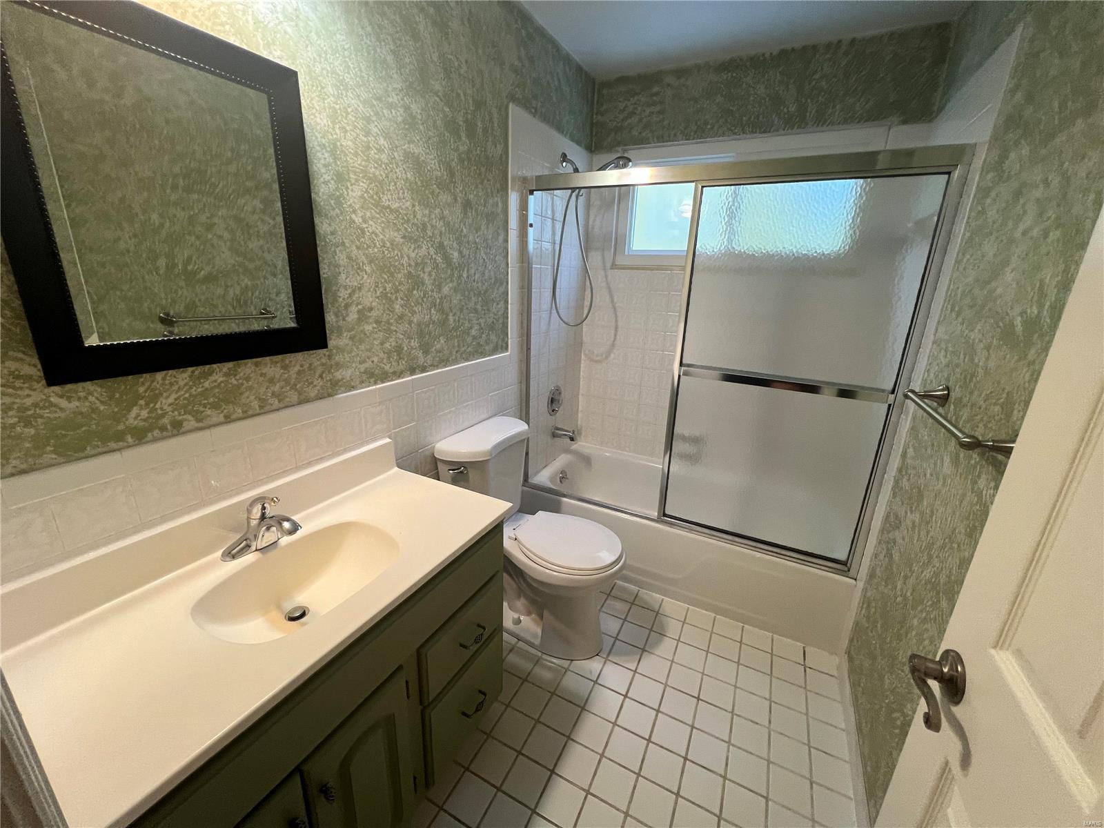 Mason Manor 4 - Residential Lease