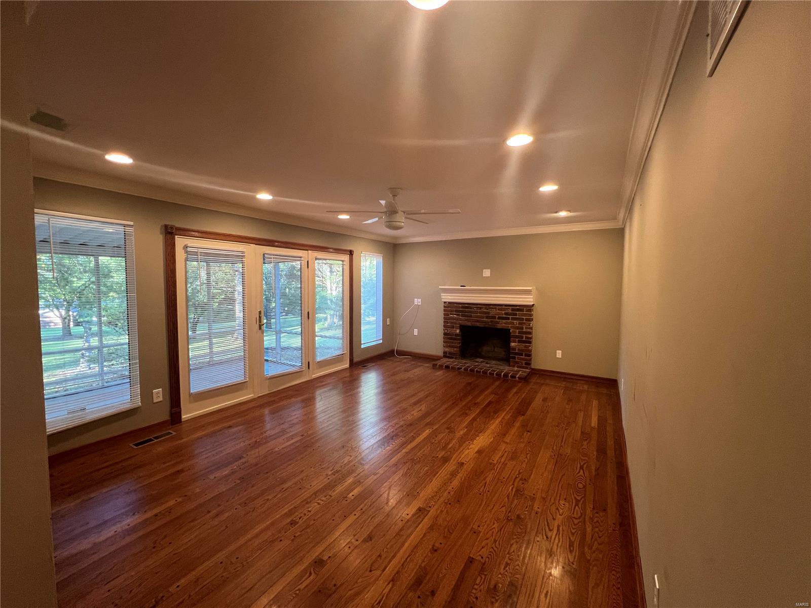 Mason Manor 4 - Residential Lease