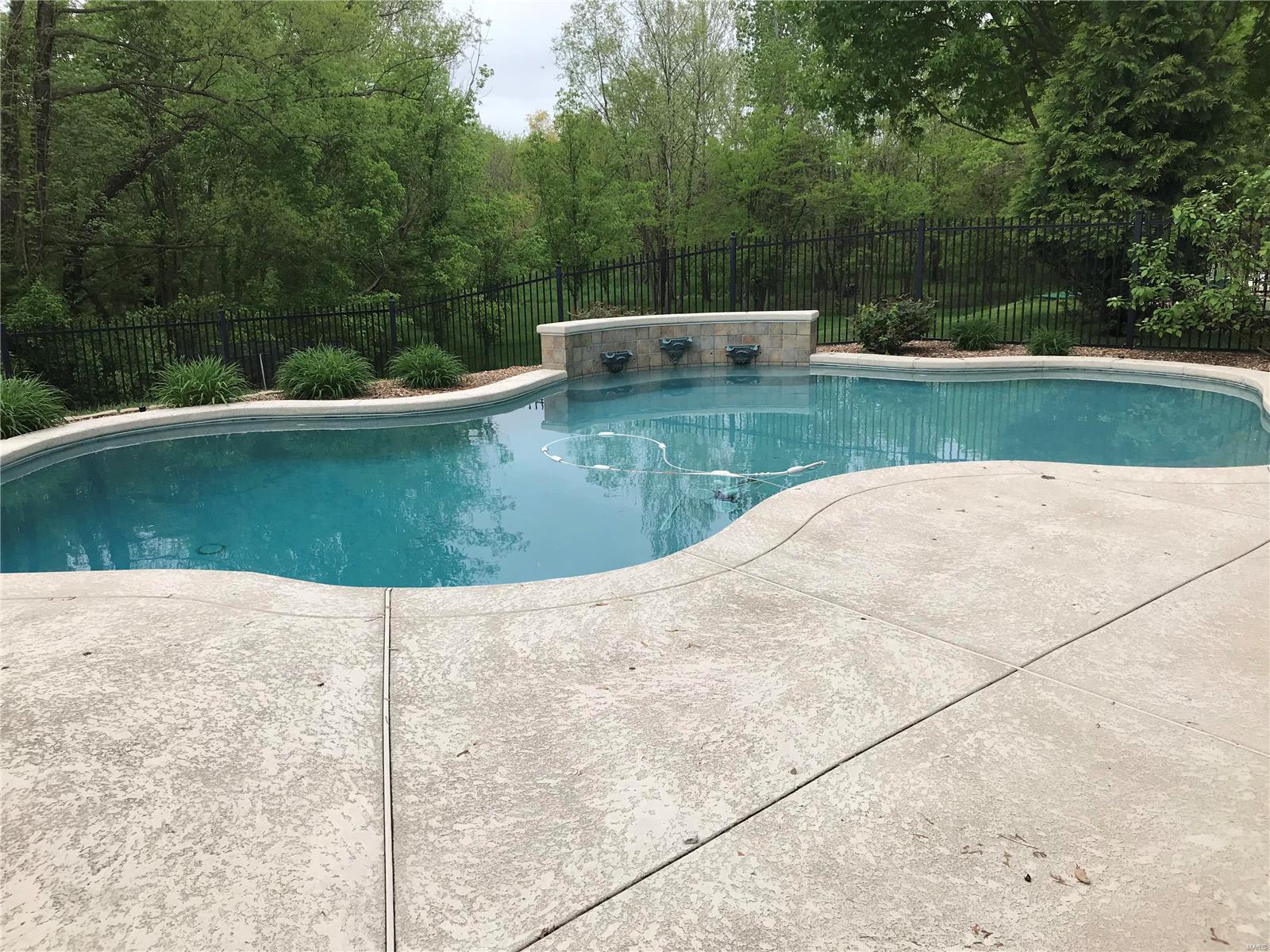 Greystone Three - Residential