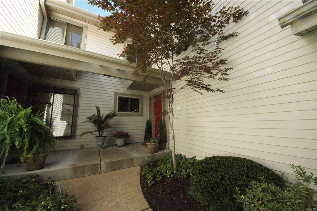 Treetop Condo - Residential
