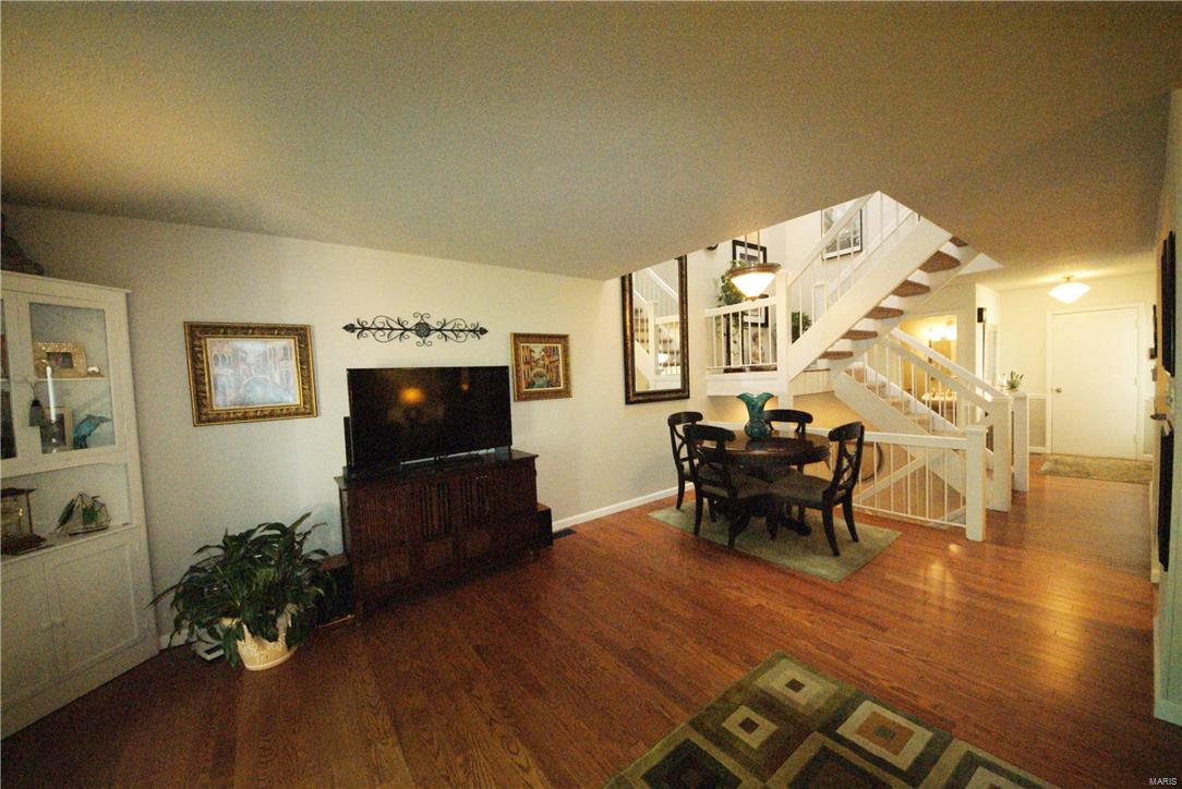 Treetop Condo - Residential
