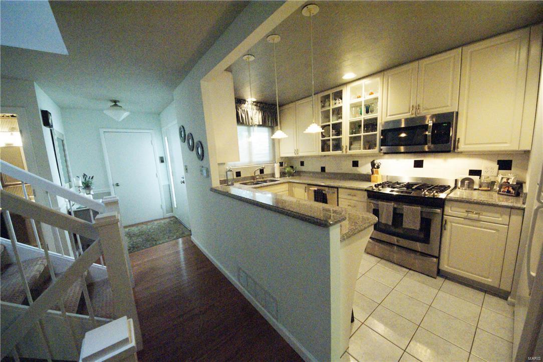 Treetop Condo - Residential