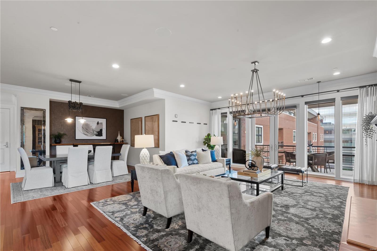 Crescent Condo - Residential