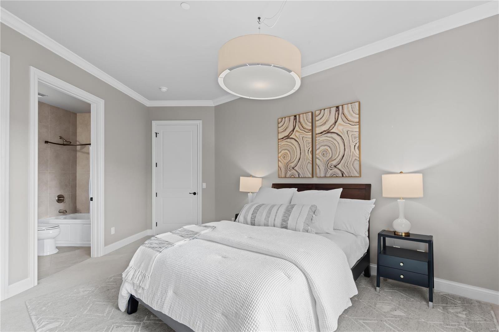 Crescent Condo - Residential