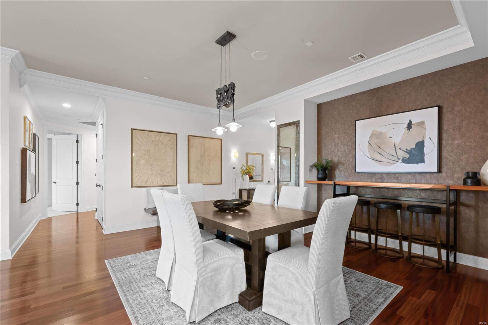 Crescent Condo - Residential