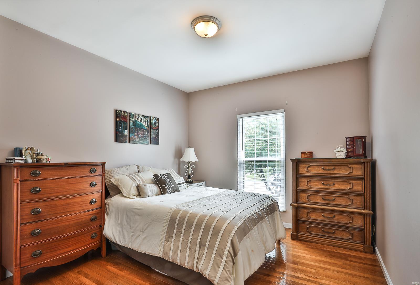 Royal Point 1 - Residential