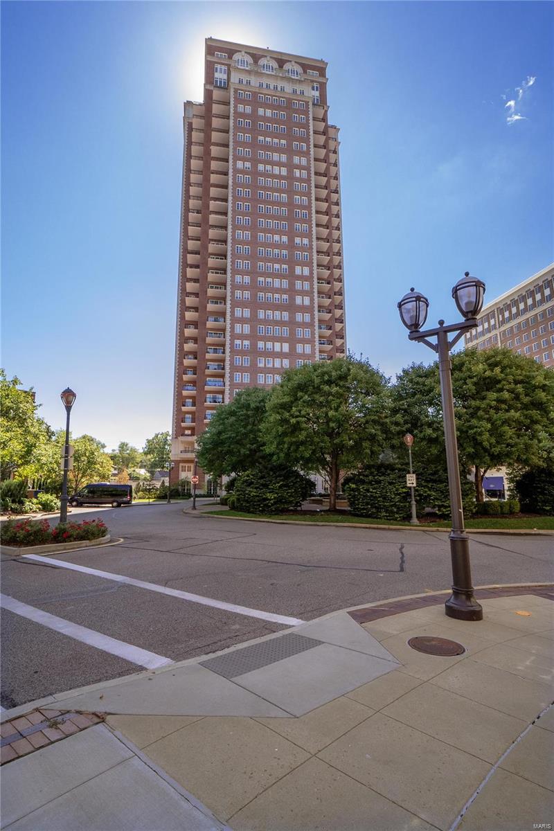 Plaza In Clayton A Condo The - Residential