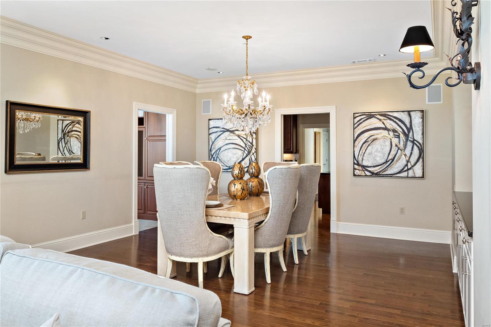 Plaza In Clayton A Condo The - Residential