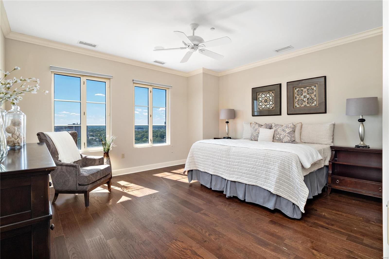 Plaza In Clayton A Condo The - Residential