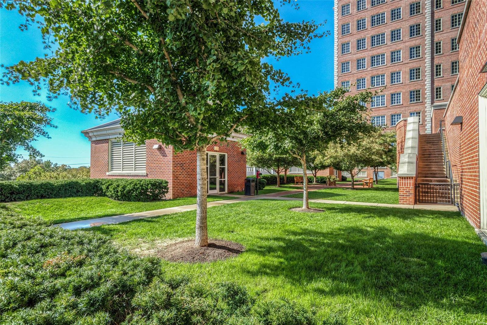 Plaza In Clayton A Condo The - Residential